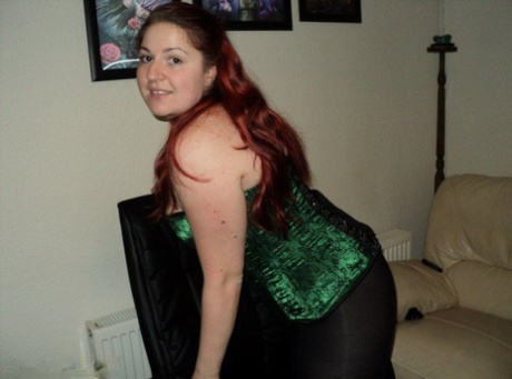 thick black round ass free naked photos