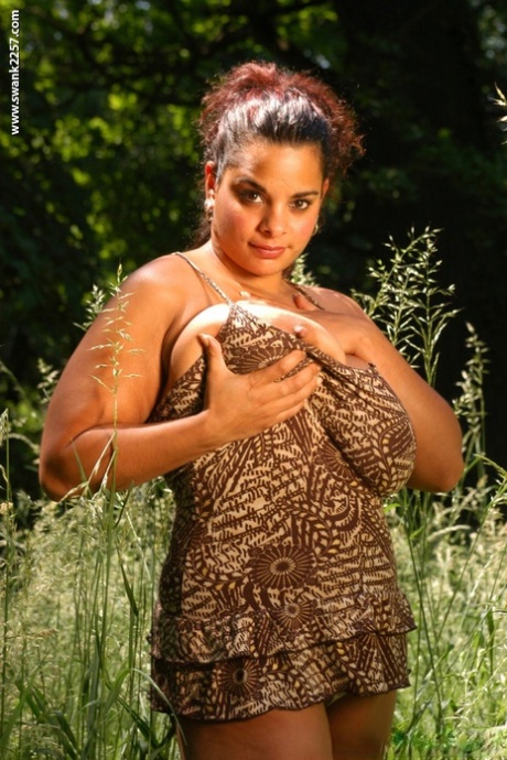 fat curvy woman beautiful naked photos