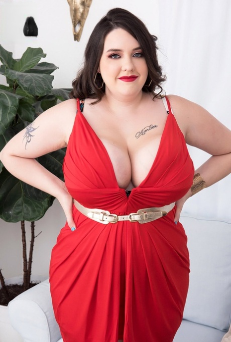 eating wifes fat pussy nude gallery