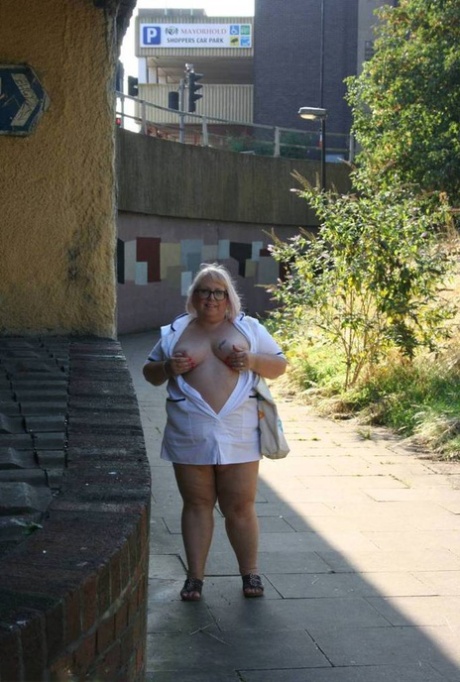 thick ebony step sister free sexy images