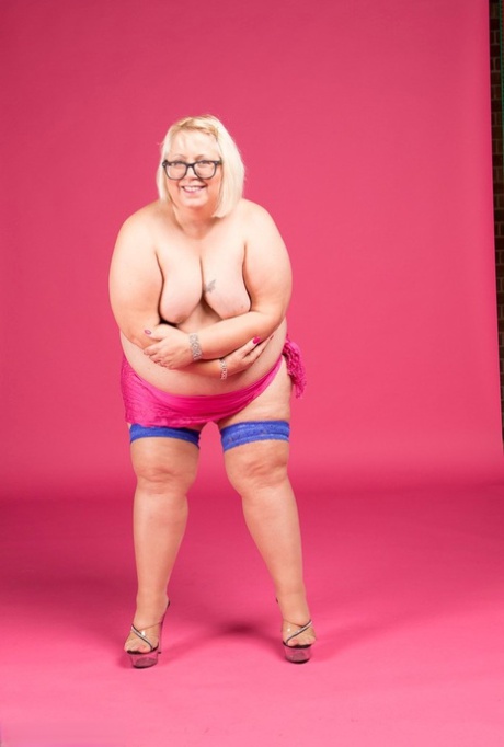 hot chubby blonde fuck yeah curvy girls naked gallery