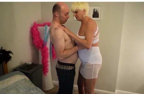 thick ass humping top img