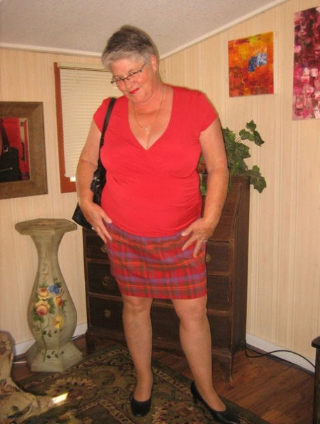 thick white milf takes bbc nudes galleries