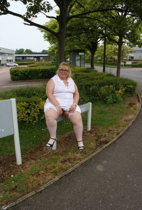 fat girls expose big bum adult image