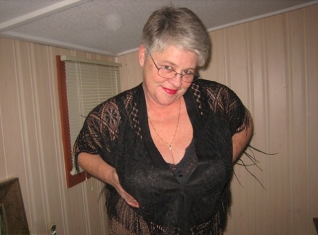 fat german milfs sharing cock art naked photos