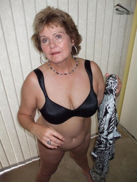 young bbw redhead girl beautiful galleries