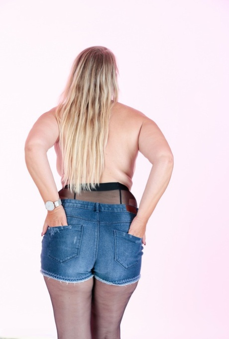 tall bbw wrestling beautiful naked gallery