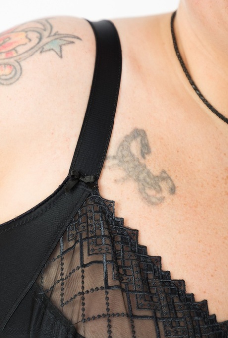 thick lesbians lesbian naked img
