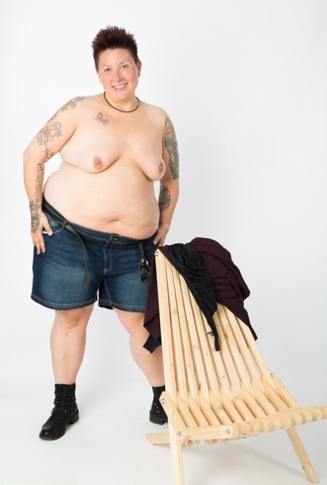 thick vietnam naked picture