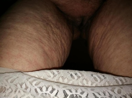 thick goth girl solo free porn pictures