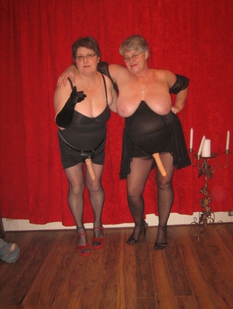 submit nude photos bbw art nude picture