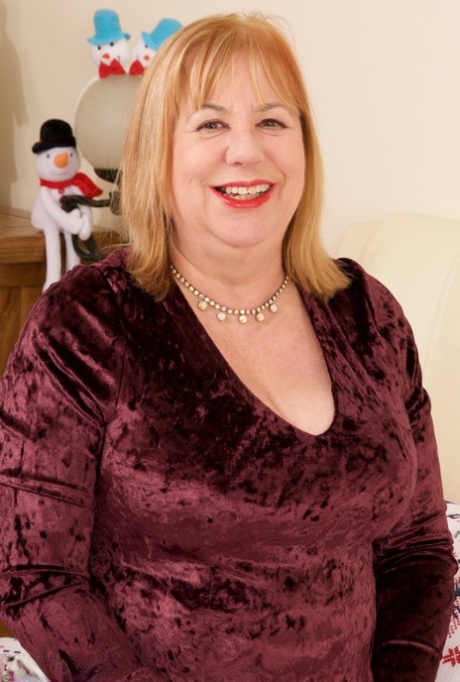 bbw bustiers with garters art nude img