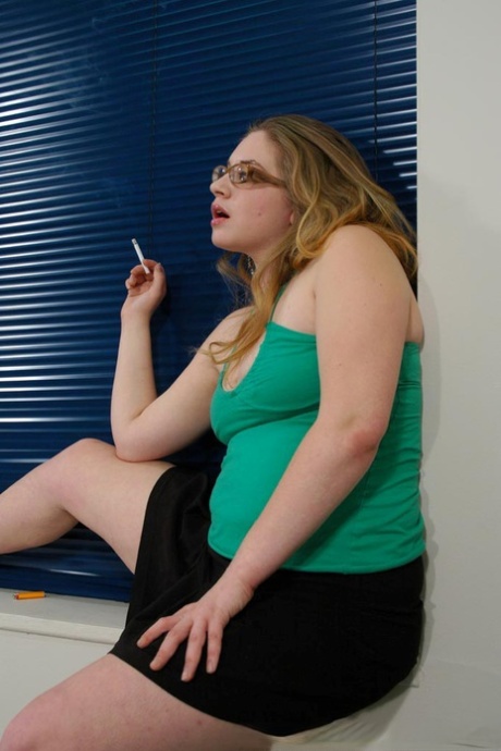 thick wives exclusive pictures