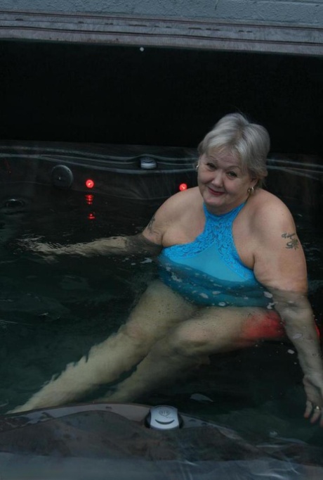 fat saport nigerin sixy muve erotic image