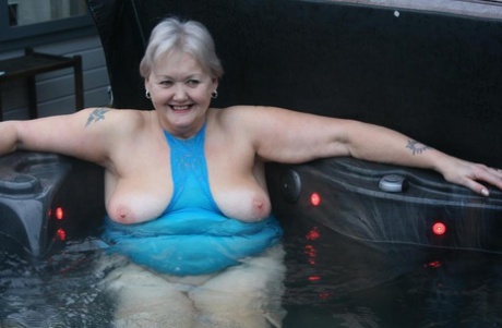 bbw shemeatress beautiful nude image