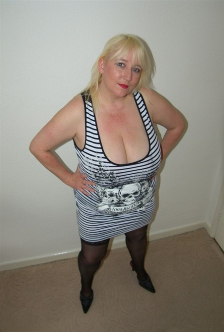 thick midget anal top pics