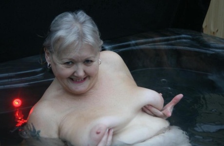 hungarian bbw granny hot nude pic