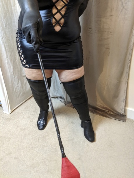 naked voluptuous black women porno gallery