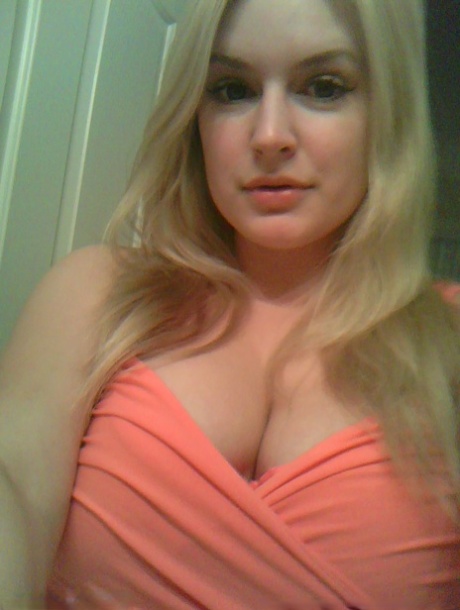 chubby mature mom first time try anal naked image