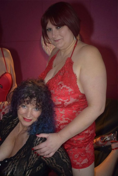 bbw treesome hot naked archive
