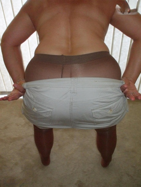 slim thick muslim erotic img