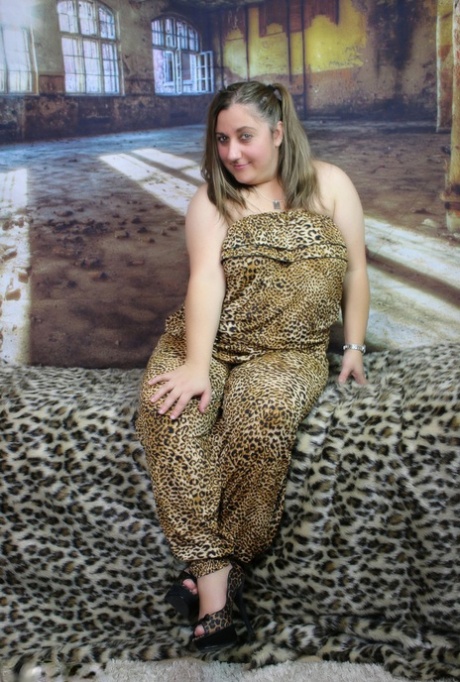 falcon fucking big chubby nigerian ass free naked picture