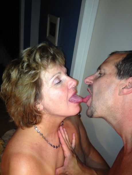 picked up bbw loves sucking and riding his cock naked images