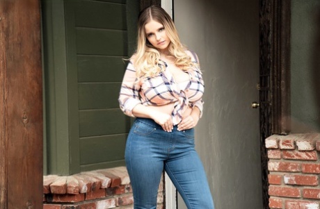 sexy cute chubby babes naked photo