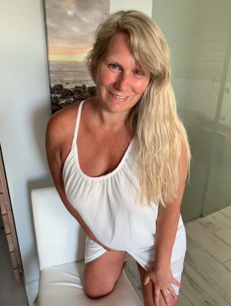 forced my chubby mom top picture