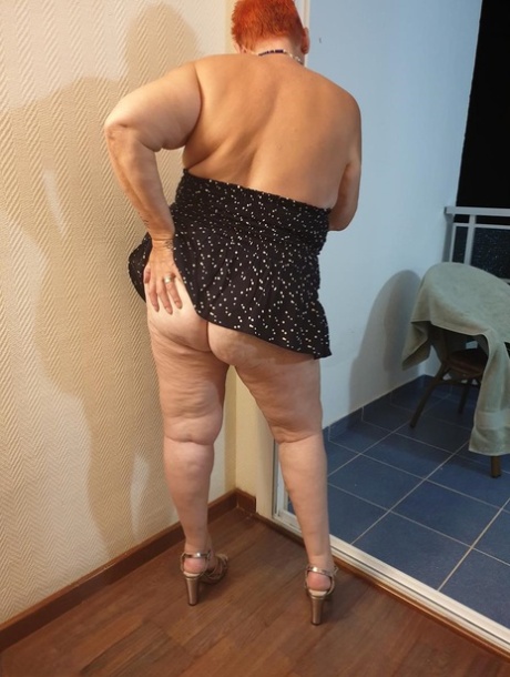 fat girl huge boobs beautiful naked pic