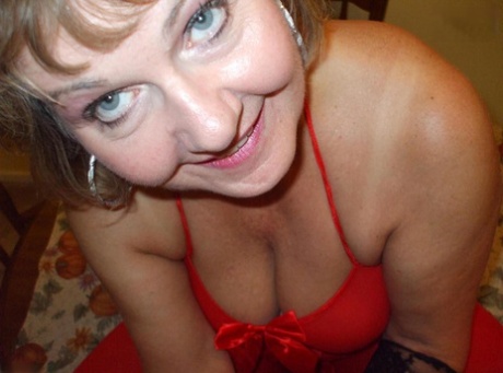 thick bush trimmed beautiful porn image
