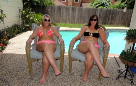 licking and sucking step sister fat pussy hot pictures