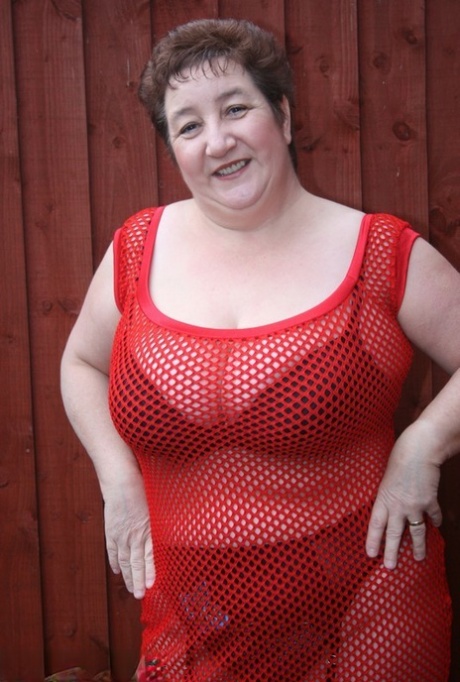 bbw posing beautiful nude gallery