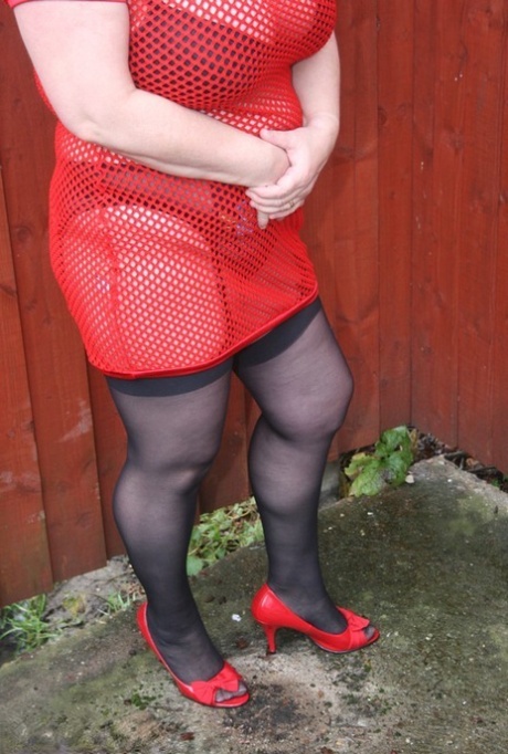 curvy gem porno pic