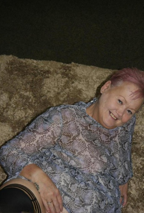 amateur chubby milf homemade art xxx pics