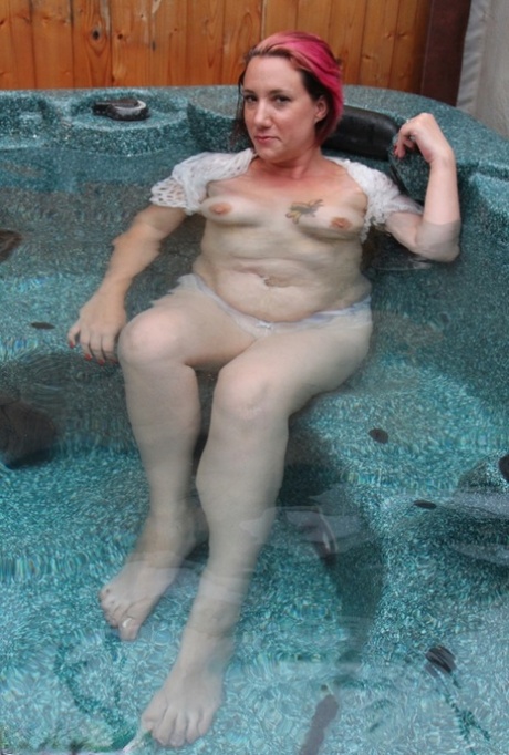 anastasia vanderbust has bbw strap on sex with cotton free naked images