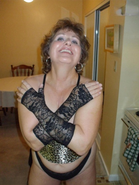 chubbfuxx solo shows off tits and nipples all natural moobs nudes gallery