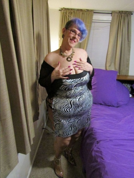 bbw faceriding beautiful nude image