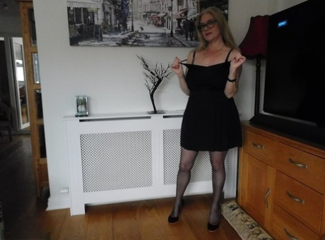 hot big booty mature free naked galleries