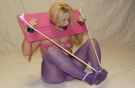 thick goth solo sexy nudes image