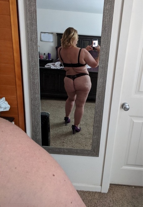 ssbbw pear strong thighs nude photos