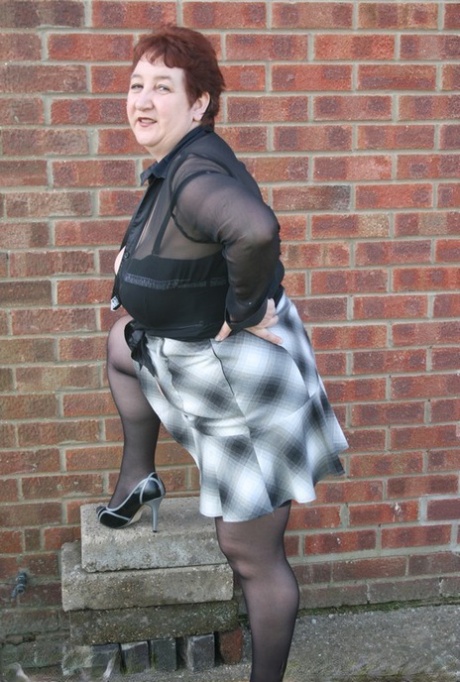 chubby women in porn exclusive images