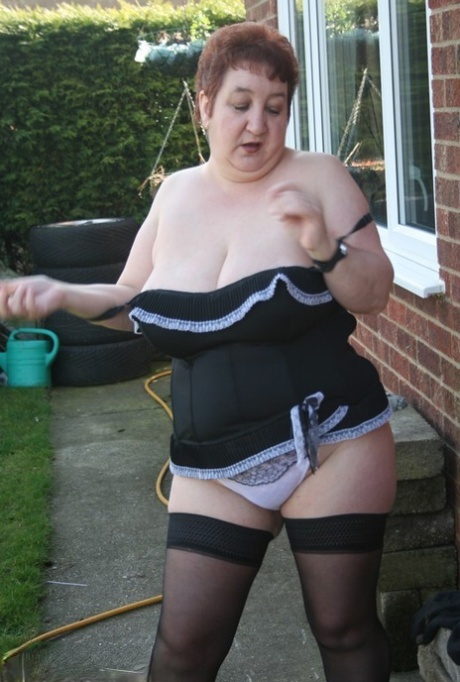 curvy blonde actress best gallery