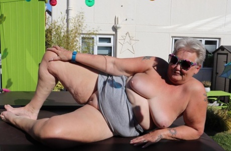 fat farting art porn image