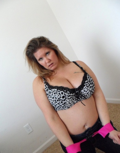 yoing girl pussy fat naked photo hot porn pics