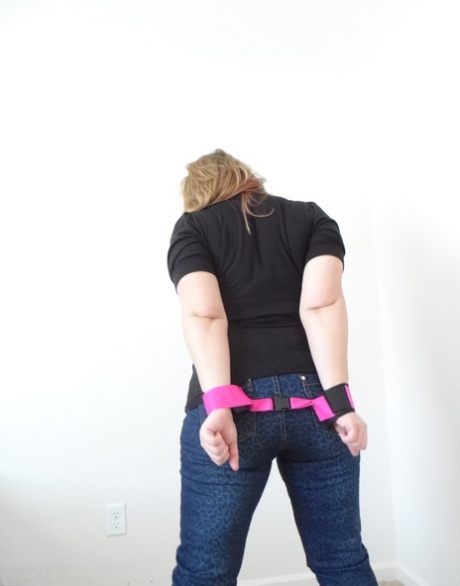 thick hood girl hot img