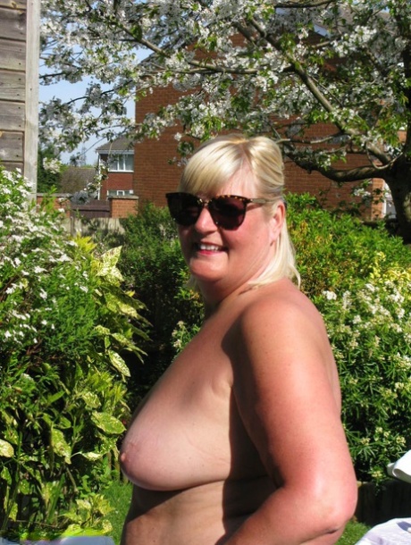 curvy sharon talking dirty beautiful porn image