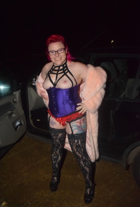 chubby ginger bitch gets high when sitting xxx dessert free photos