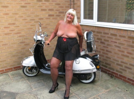 britains simone bbw porn star free photo