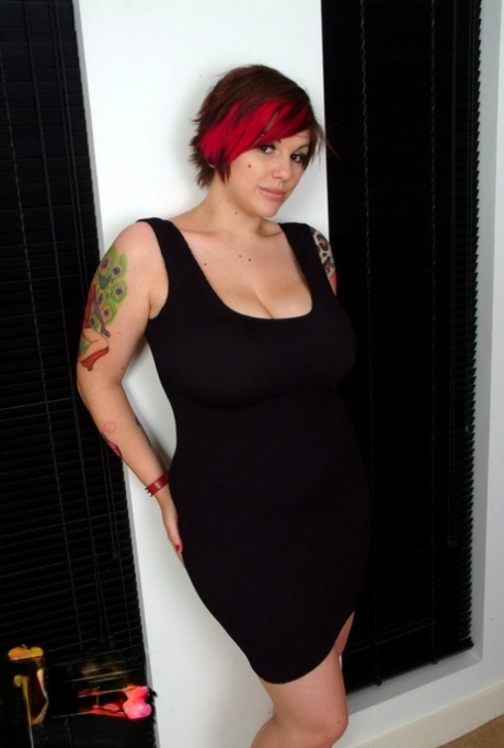 hairy chubby milf with furry legs szexguide art xxx archive
